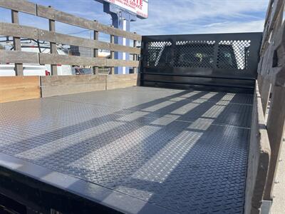 2019 Ford F-550 Super Duty XL 4WD Crew Cab 179 WB DRW  StakeBed 12 Ft - Photo 19 - La Puente, CA 91744