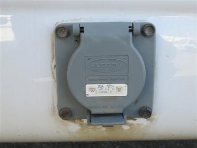 2016 GMC Savana 3500 Reefer Cargo Van  Extended Cargo Van - Photo 16 - La Puente, CA 91744