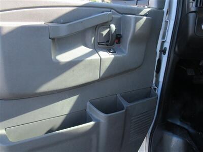 2017 Chevrolet Express 2500 Cargo Van   - Photo 14 - La Puente, CA 91744