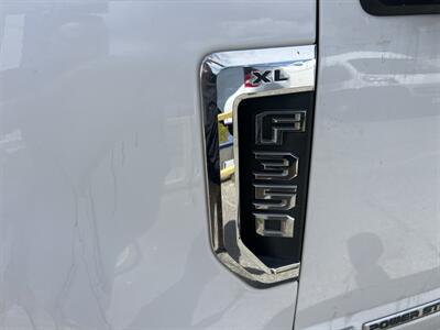 2022 Ford F-350 Utility Truck   - Photo 23 - La Puente, CA 91744