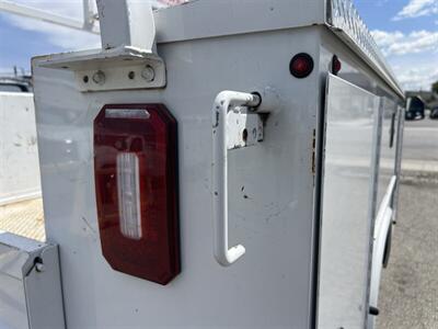 2022 Ford F-350 Utility Truck   - Photo 26 - La Puente, CA 91744