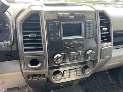 2022 Ford F-350 Utility Truck   - Photo 15 - La Puente, CA 91744