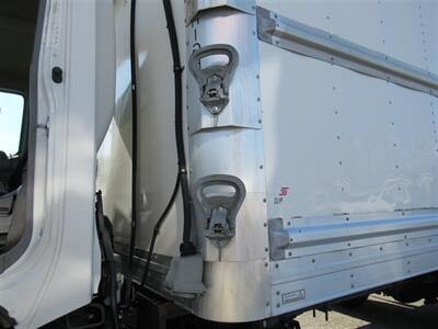 2019 Hino 195 Reefer Box Truck  16 Ft - Photo 20 - La Puente, CA 91744