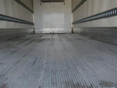 2019 Hino 195 Reefer Box Truck  16 Ft - Photo 15 - La Puente, CA 91744
