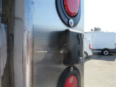 2019 Hino 195 Reefer Box Truck  16 Ft - Photo 12 - La Puente, CA 91744