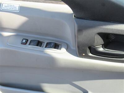 2019 Hino 195 Reefer Box Truck  16 Ft - Photo 25 - La Puente, CA 91744