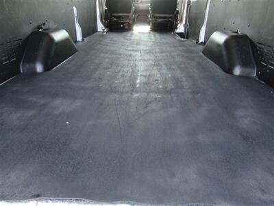 2022 Ford Transit 250 Cargo Van  High Roof 148 " WB Extended - Photo 12 - La Puente, CA 91744