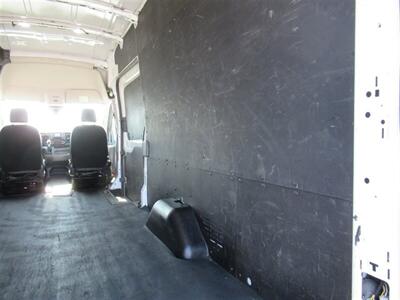 2022 Ford Transit 250 Cargo Van  High Roof 148 " WB Extended - Photo 11 - La Puente, CA 91744