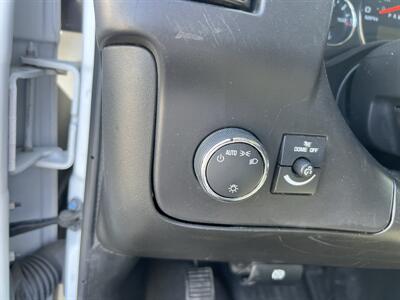 2023 Chevrolet Express 2500  Extended - Photo 17 - La Puente, CA 91744