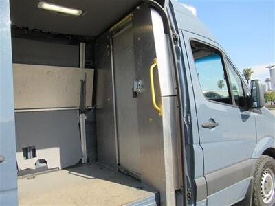 2018 Mercedes-Benz Sprinter Worker 2500  High Roof 144 WB - Photo 13 - La Puente, CA 91744