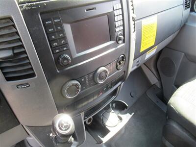 2018 Mercedes-Benz Sprinter Worker 2500  High Roof 144 WB - Photo 21 - La Puente, CA 91744