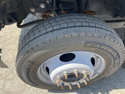 2020 Ford F-550 Super Duty XL 4WD Crew Cab 179 WB 60 CA DRW  StakeBed 12 Ft - Photo 30 - La Puente, CA 91744