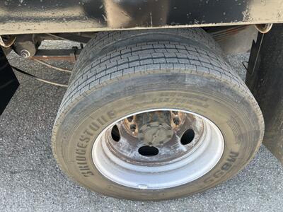 2020 Ford F-550 Super Duty XL 4WD Crew Cab 179 WB 60 CA DRW  StakeBed 12 Ft - Photo 17 - La Puente, CA 91744