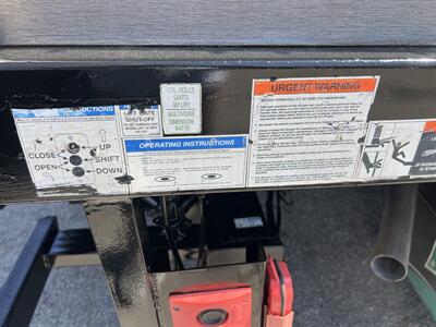2020 Ford F-550 Super Duty XL 4WD Crew Cab 179 WB 60 CA DRW  StakeBed 12 Ft - Photo 12 - La Puente, CA 91744