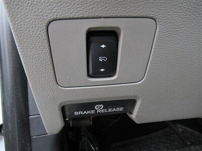 2019 Ford F-350 Crew Cab Utility Truck   - Photo 17 - La Puente, CA 91744