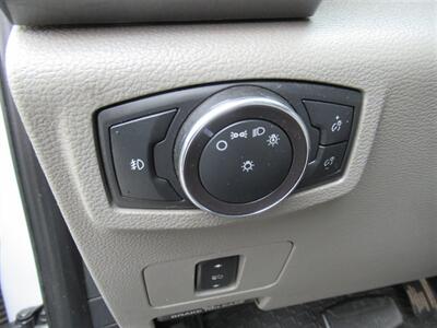 2019 Ford F-350 Utility Truck   - Photo 16 - La Puente, CA 91744