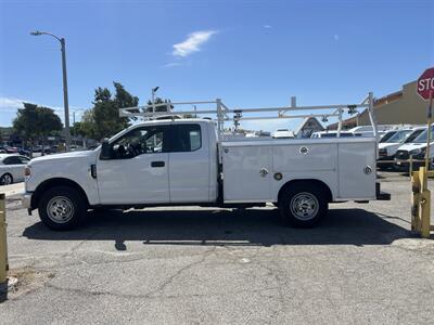 2020 Ford F-350 Utility Truck  SuperCab - Photo 4 - La Puente, CA 91744