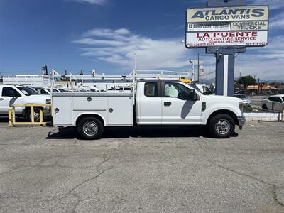 2020 Ford F-350 Utility Truck  SuperCab - Photo 2 - La Puente, CA 91744