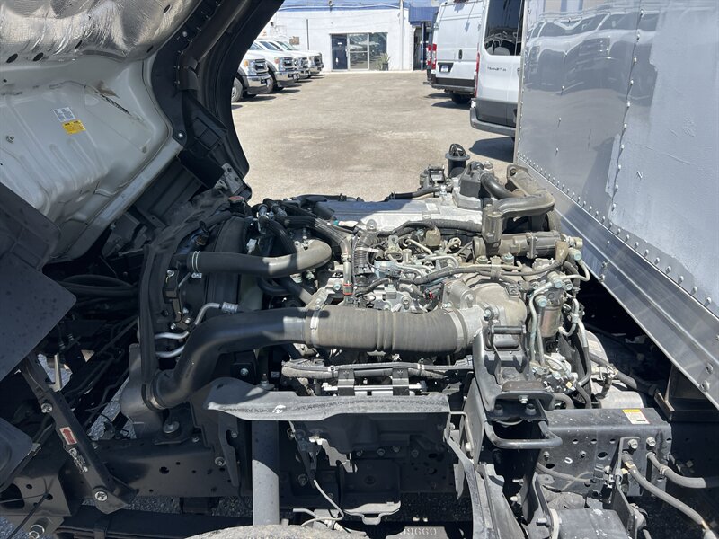 2023 Isuzu NPR HD - Photo 9