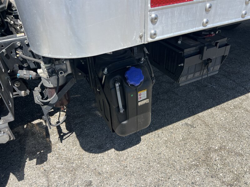 2023 Isuzu NPR HD - Photo 23