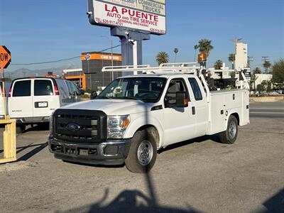 2016 Ford F-350 Super Duty Lariat Truck
