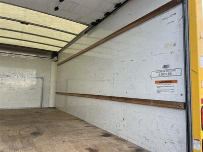 2022 Ford E-350 Box Truck  16 Ft - Photo 13 - La Puente, CA 91744