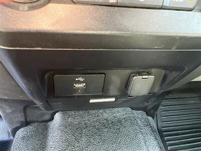 2017 Ford F-450 Super Duty XL SuperCab 2WD  192 WB DRW  Contractor 12 FT - Photo 21 - La Puente, CA 91744