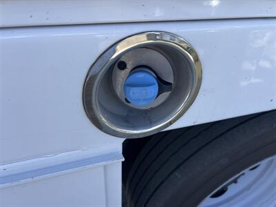 2017 Ford F-450 Super Duty XL SuperCab 2WD  192 WB DRW  Contractor 12 FT - Photo 28 - La Puente, CA 91744