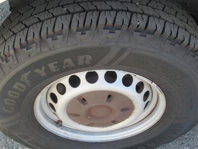 2012 Mercedes-Benz Sprinter 2500 Cargo Van  Low Roof 144 WB - Photo 31 - La Puente, CA 91744