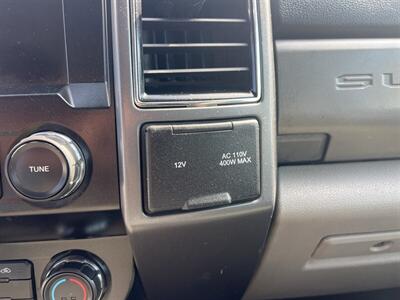 2020 Ford F-550 Super Duty XL 4WD Crew Cab 179 WB 60 DRW  Utility 12 Ft - Photo 19 - La Puente, CA 91744