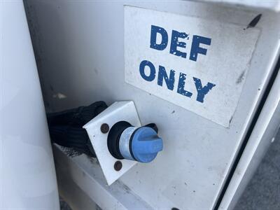 2020 Ford F-550 Super Duty XL 4WD Crew Cab 179 WB 60 DRW  Utility 12 Ft - Photo 30 - La Puente, CA 91744