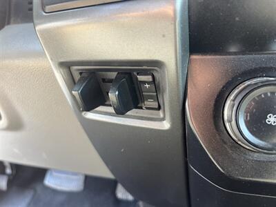 2020 Ford F-550 Super Duty XL 4WD Crew Cab 179 WB 60 DRW  Utility 12 Ft - Photo 21 - La Puente, CA 91744