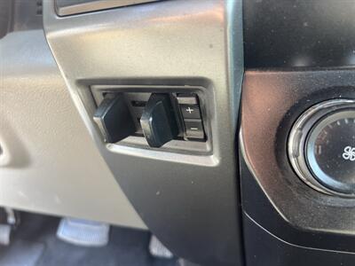 2020 Ford F-550 Super Duty XL 4WD Crew Cab 179 WB 60 DRW  Utility 12 Ft - Photo 21 - La Puente, CA 91744