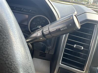 2020 Ford F-550 Super Duty XL 4WD Crew Cab 179 WB 60 DRW  Utility 12 Ft - Photo 22 - La Puente, CA 91744