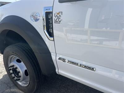 2020 Ford F-550 Super Duty XL 4WD Crew Cab 179 WB 60 DRW  Utility 12 Ft - Photo 31 - La Puente, CA 91744