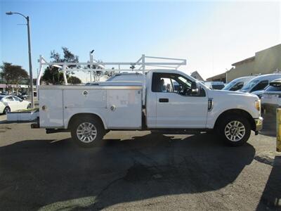 2019 Ford F-250 Utility Truck   - Photo 5 - La Puente, CA 91744