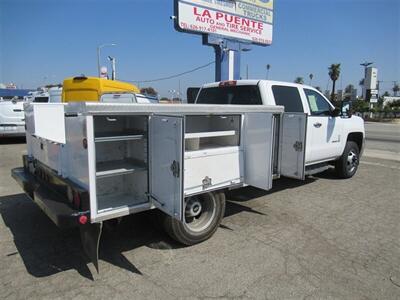 2018 Chevrolet Silverado 3500 Utility Truck   - Photo 13 - La Puente, CA 91744