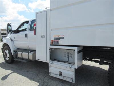 2018 Ford F750 Dump Truck  Chipper 13 Ft - Photo 19 - La Puente, CA 91744