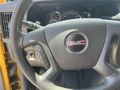 2021 GMC Savana 3500 Box Truck  12 Ft - Photo 14 - La Puente, CA 91744
