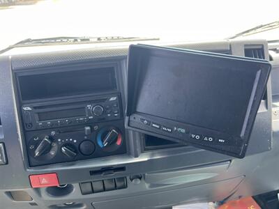 2019 Isuzu NQR Box Truck  20 Ft - Photo 25 - La Puente, CA 91744