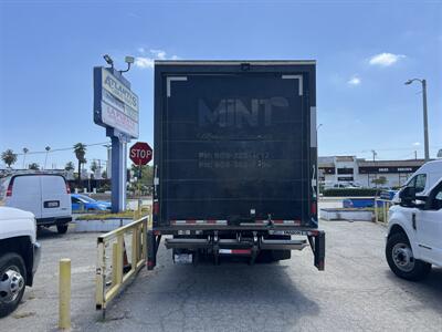 2019 Isuzu NQR Box Truck  20 Ft - Photo 3 - La Puente, CA 91744