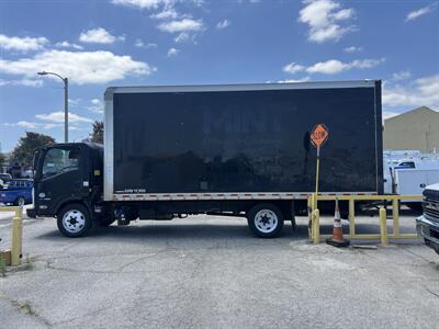 2019 Isuzu NQR Box Truck  20 Ft - Photo 4 - La Puente, CA 91744