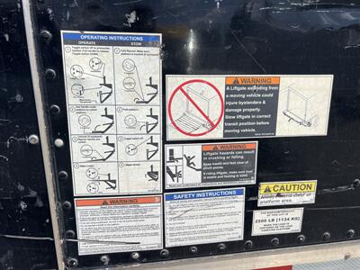 2019 Isuzu NQR Box Truck  20 Ft - Photo 16 - La Puente, CA 91744