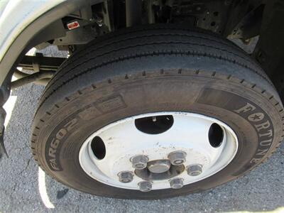 2020 Isuzu NRR StakeBed Truck  20 Ft - Photo 30 - La Puente, CA 91744