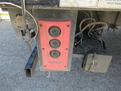 2020 Isuzu NRR StakeBed Truck  20 Ft - Photo 16 - La Puente, CA 91744