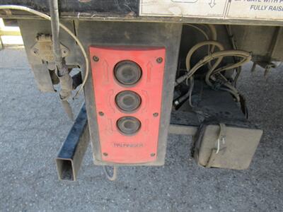 2020 Isuzu NRR StakeBed Truck  20 Ft - Photo 17 - La Puente, CA 91744