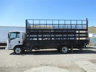 2020 Isuzu NRR StakeBed Truck  20 Ft - Photo 4 - La Puente, CA 91744