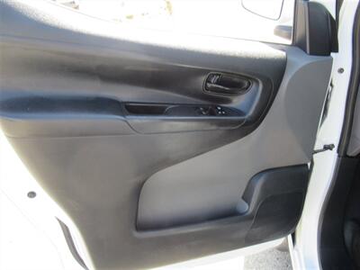 2017 Nissan NV200 Cargo Van   - Photo 14 - La Puente, CA 91744