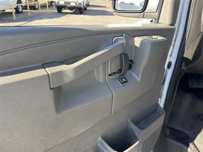 2018 Chevrolet Express 2500 Cargo Van   - Photo 14 - La Puente, CA 91744