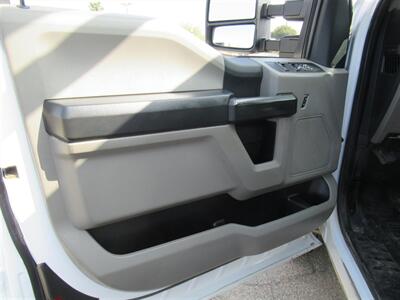 2022 Ford F-250 Utility Truck   - Photo 10 - La Puente, CA 91744